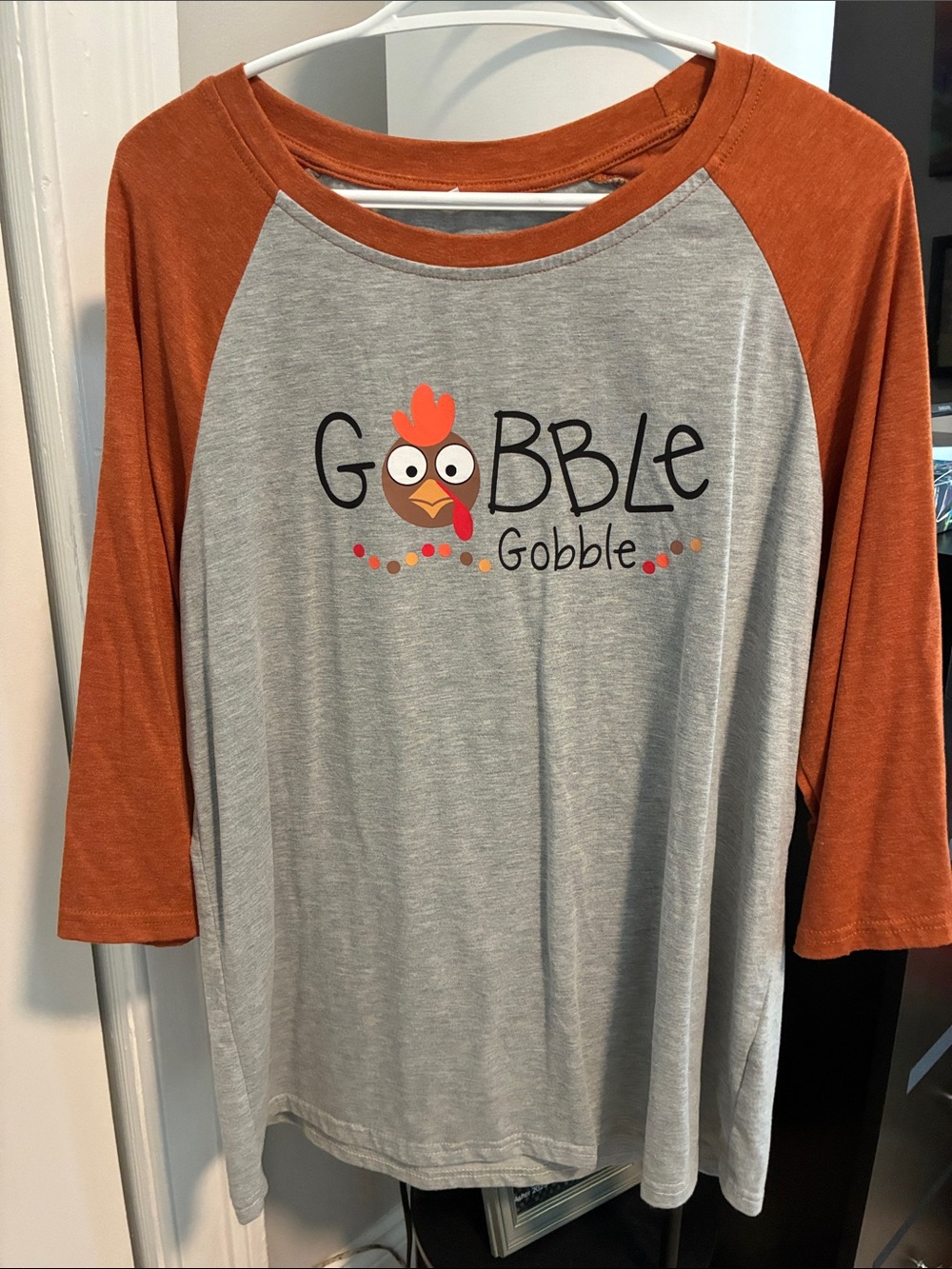 Women's Long-Sleeve Raglan Tee - Gray Body with Rust Sleeves